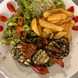 Estera Villa Restauracja Agnieszka Zwolinska Lech Dania