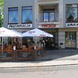 Pokusa Restauracja Na zewnątrz