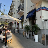 Park Cafe Mokotów Na zewnątrz