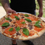 Bartlomiej Wysocki Wloska Presto Pizza Dania