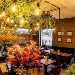 Bistro Polityka Wewnątrz