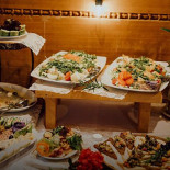 Rusnakowka Firma Produkcyjnouslugowohandlowa Malgorzata Rusnak Restauracja Karczma Wewnątrz