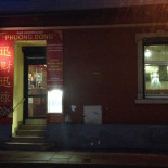 Phuong Dong Na zewnątrz