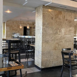 The Eatery Trad. Wewnątrz