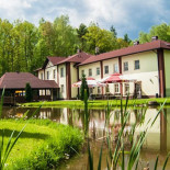 Pensjonat Uroczysko Na zewnątrz
