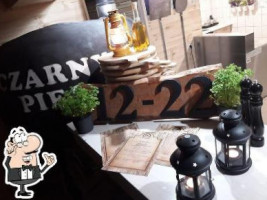 Czarny Piec Nourriture