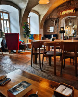 Celna 10 Café À l'intérieur