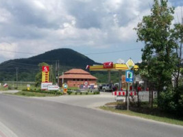 Petrol Station Husar Exterior