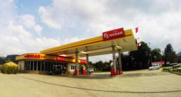 Petrol Station Husar Exterior