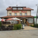 Gosciniec Wagant Na zewnątrz