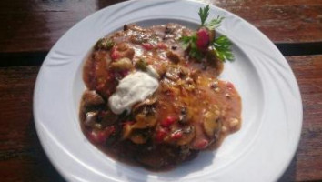 Pod Złotym Kasztanem food