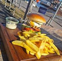 Strand Tawerna Comida