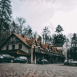 Karczma Górnicza Leszczynie Na zewnątrz