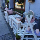 Rodzinka Cafe Kawiarnia Przyjazna Dzieciom Na zewnątrz