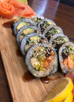 Yono Sushi Comida