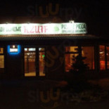 RzuŁf À l'intérieur