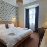 Platanova Nourriture