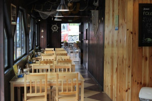 Ampstrąg Rybny À l'intérieur