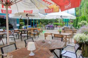 Kama Park Nourriture