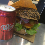 V8 Burger Dania