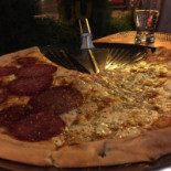 Pizzeria Capone food