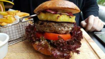 Doki Gastrobar Comida