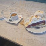 Willa Puck Cafe Comida