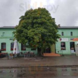 Pod Kasztanem Na zewnątrz