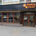 Fabryka Pizzy inside