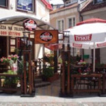 Pizzeria Diavolino Na zewnątrz