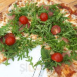 Pizza Chata Solina food