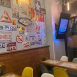 Gogo Burger Wewnątrz