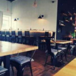 Na Sushi À l'intérieur