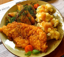 Maciuś À l'intérieur