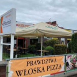 Włoski Pomidor Gruszczyn Na zewnątrz
