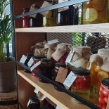 Kombinat Bistro Na zewnątrz