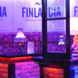 Kredens À l'intérieur