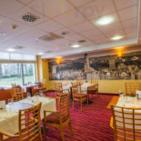 Qubus Głogów Nourriture