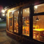 RzuŁf À l'intérieur