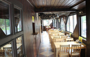 Ampstrąg Rybny À l'intérieur