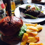 Browar Połnocny. Pub. Nourriture