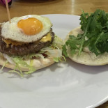 Roxy Burgers Dania