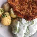 Potocki W Dworze Lowczego Wewnątrz