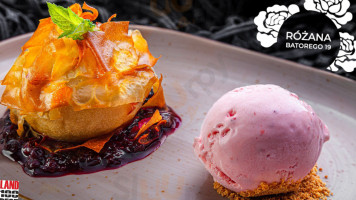 Różana Batorego 19 Nourriture