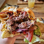 Frangos Burger Grill House Na zewnątrz