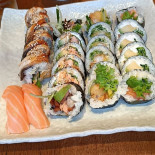 Wabu Sushi Japanese Tapas Na zewnątrz