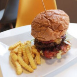 We Love Burger Dania