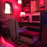 Kredens À l'intérieur