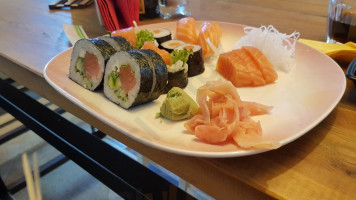 Sushi Plac Unii 1 food