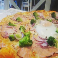 Farfalla Pizza food